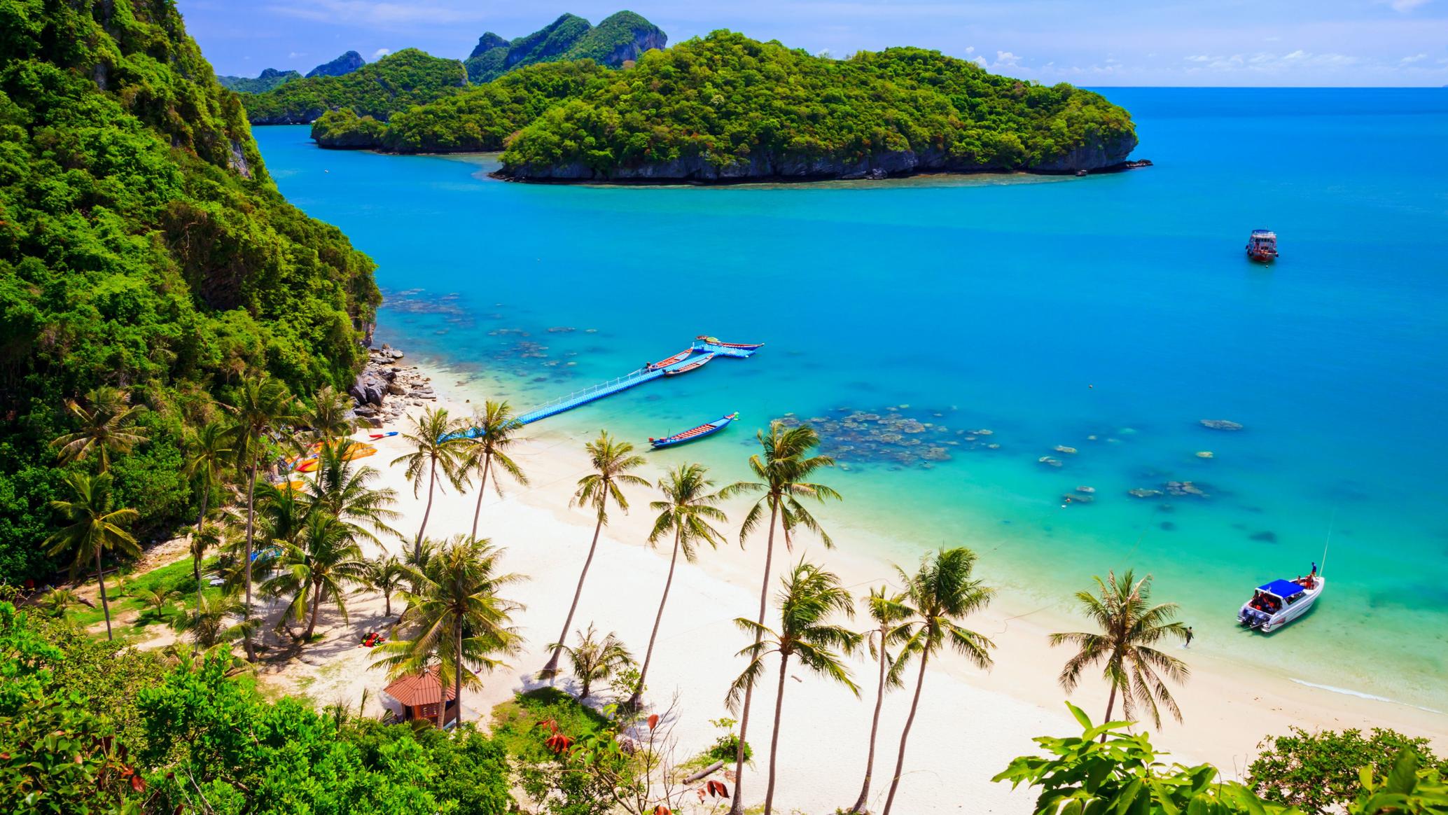Koh Samui is the pearl of the Gulf of Thailand in Thailand, immersed in natural beauty